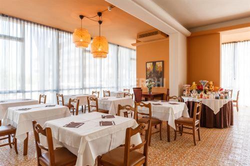 צ'סנטיקו Esperia Boutique Family Hotel מראה חיצוני תמונה