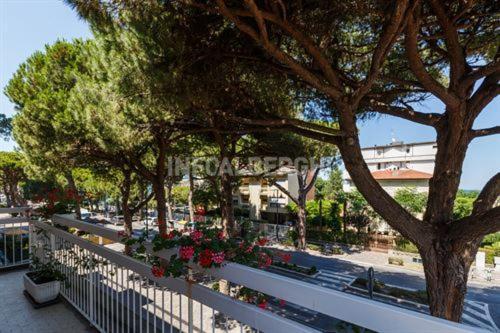צ'סנטיקו Esperia Boutique Family Hotel מראה חיצוני תמונה
